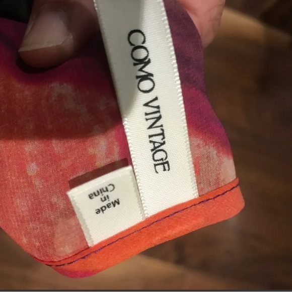 Beautiful Blouse - Picture 2 of 3